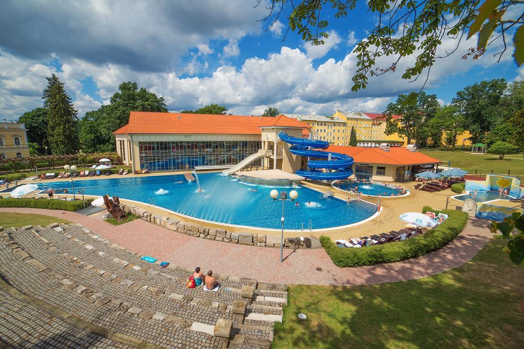 Spa Resort Pawlik-Aquaforum Frantiskovy Lazne Exterior foto