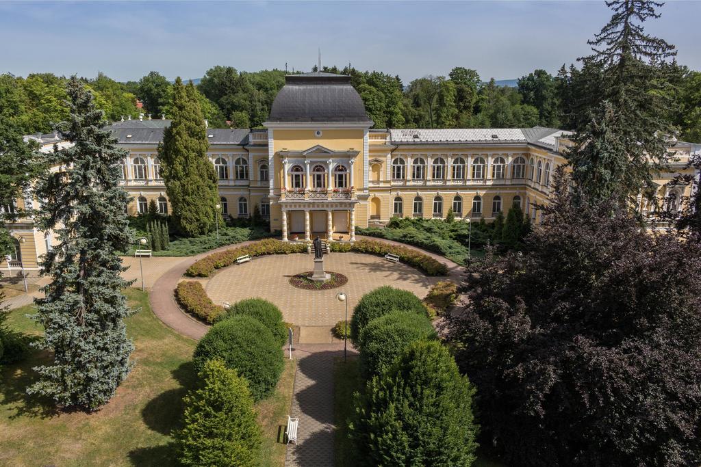 Spa Resort Pawlik-Aquaforum Frantiskovy Lazne Exterior foto