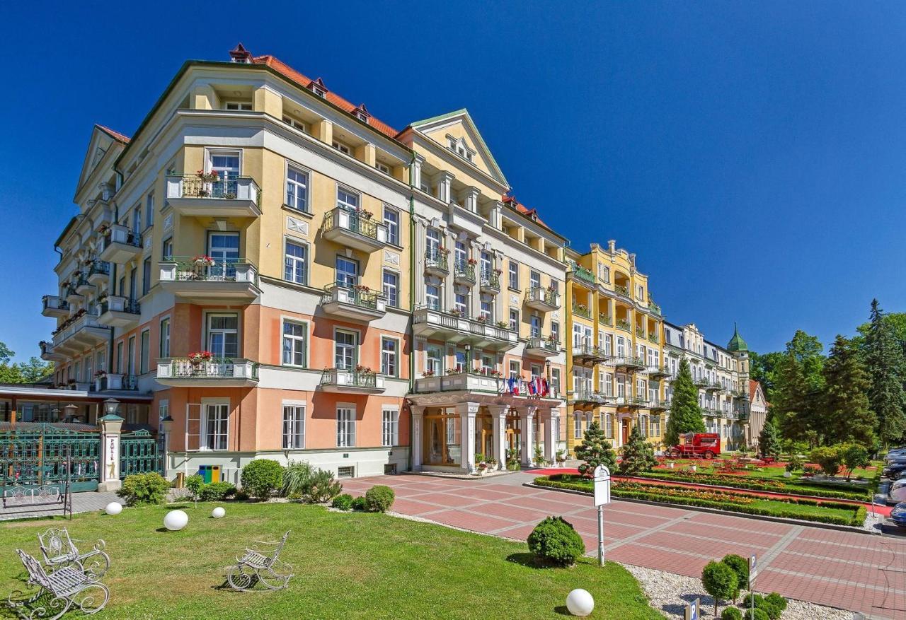 Spa Resort Pawlik-Aquaforum Frantiskovy Lazne Exterior foto